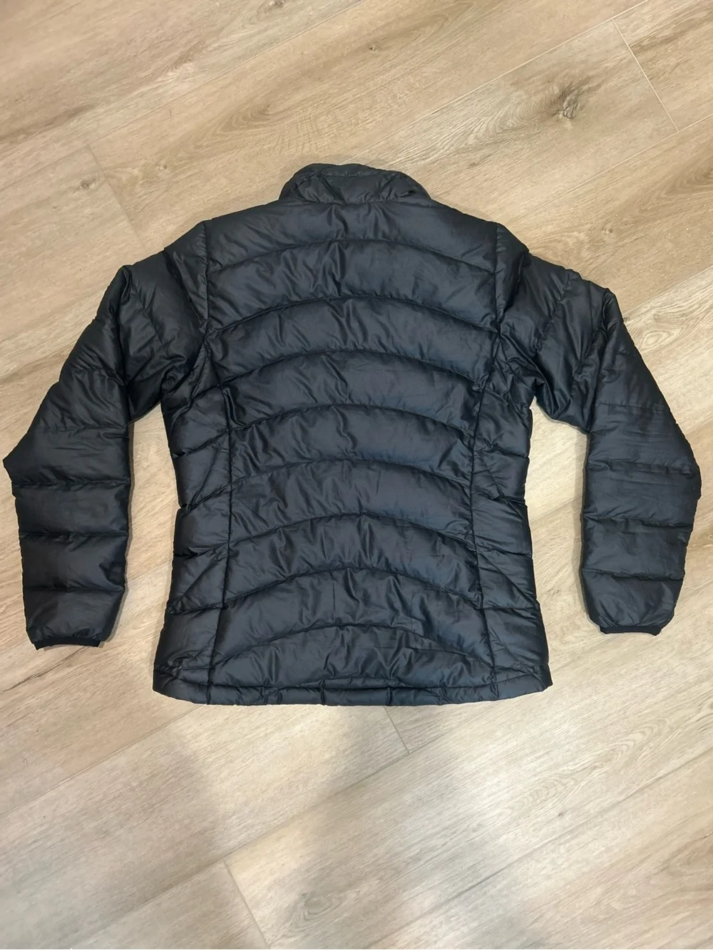 Patagonia Women's Black Puffer Jacket - Lightweight Insulated Coat S EUC